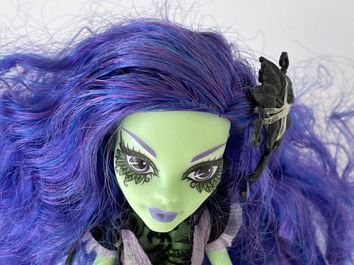 Monster high gloom and bloom - and,